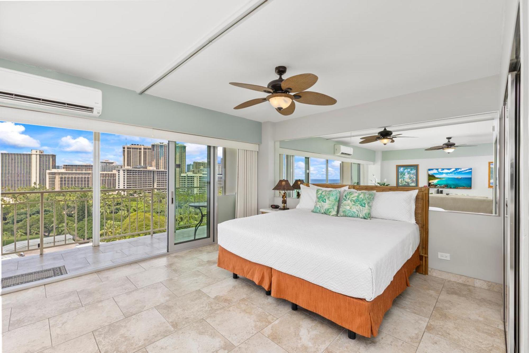 13th Fl Waikiki Shore Ocean Front Apartment *